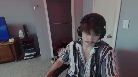 Snapshot of johnlights0 chatting on 12-16-25, 08:47 John Lights online show from 12-16-25, 08:47