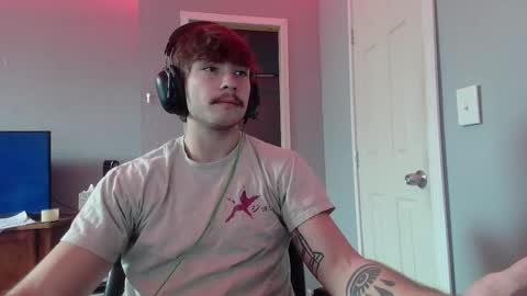 Snapshot of johnlights0 chatting on 12-19-25, 07:54 John Lights online show from 12-19-25, 07:54