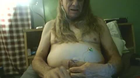 johnnieq1971 online show from 05-17-26, 02:53