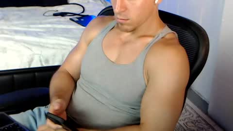 Snapshot of johnnieredd chatting on 06-11-26, 05:55 Johnnie Redd online show from 06-11-26, 05:55