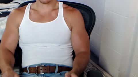 Snapshot of johnnieredd chatting on 07-26-26, 02:42 Johnnie Redd online show from 07-26-26, 02:42