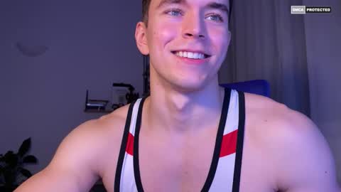 Snapshot of johnnnyhorny chatting on 11-09-25, 06:28 Johnny online show from 11-09-25, 06:28