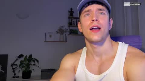 Snapshot of johnnnyhorny chatting on 11-18-25, 08:46 Johnny online show from 11-18-25, 08:46