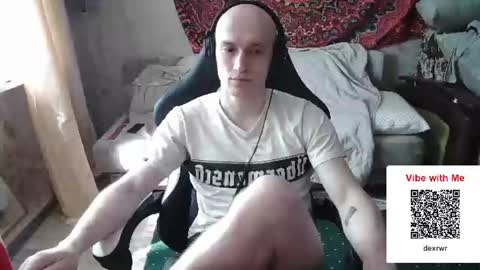 Snapshot of johnny_positive chatting on 06-29-26, 06:19 Johnny online show from 06-29-26, 06:19