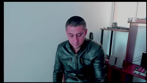 Johnny online show from 02-10-25, 06:24