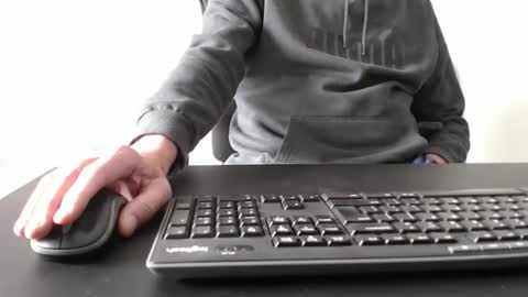 johnny_walker14 online show from 04-03-26, 08:01