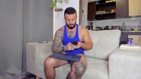 Snapshot of johnnygrayson_ chatting on 12-08-24, 08:58 JOHNNY online show from 12-08-24, 08:58