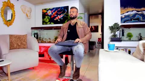 Snapshot of johnnygrayson_ chatting on 03-02-25, 10:05 JOHNNY online show from 03-02-25, 10:05