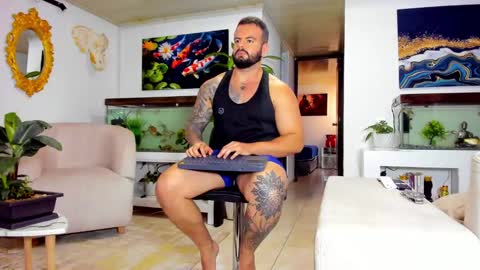 Snapshot of johnnygrayson_ chatting on 03-09-25, 09:36 JOHNNY online show from 03-09-25, 09:36