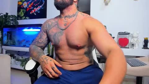 Snapshot of johnnygrayson_ chatting on 10-24-25, 01:03 JOHNNY online show from 10-24-25, 01:03