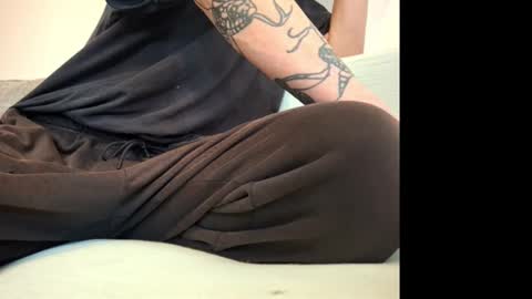 johnny online show from 10-15-25, 10:26