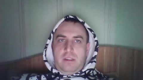 johnoreon online show from 12-14-25, 09:36