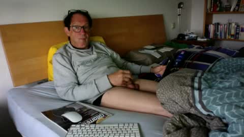 Snapshot of johnpepper chatting on 06-16-26, 07:05 DirtyHarry online show from 06-16-26, 07:05