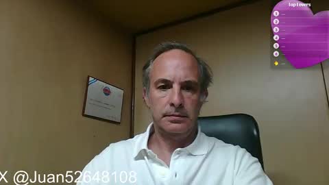 Snapshot of johnq_23 chatting on 09-30-25, 04:23 John online show from 09-30-25, 04:23