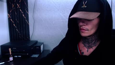 johnsonisaac94  online show from 02-14-25, 07:59