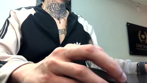 johnsonisaac94  online show from 11-30-25, 07:01