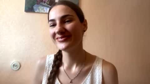 Snapshot of joiehankerson chatting on 01-10-26, 10:28 Kate online show from 01-10-26, 10:28