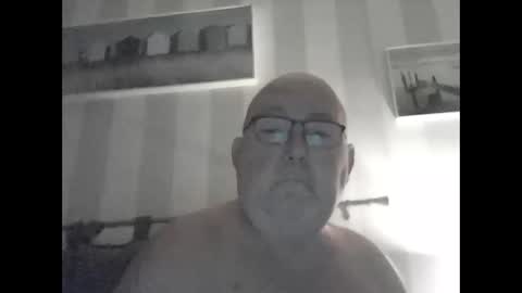 Snapshot of jojo60000529566 chatting on 12-18-24, 06:21 jojo60000529566 online show from 12-18-24, 06:21