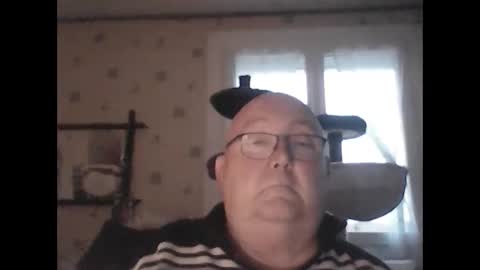 Snapshot of jojo60000529566 chatting on 01-04-25, 04:00 jojo60000529566 online show from 01-04-25, 04:00