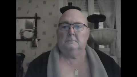 Snapshot of jojo60000529566 chatting on 01-06-25, 04:23 jojo60000529566 online show from 01-06-25, 04:23