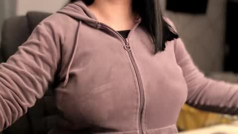 Snapshot of jolenekiss chatting on 03-12-25, 05:07 Jolene online show from 03-12-25, 05:07