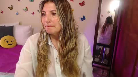 Jolie Mature online show from 02-16-25, 07:38