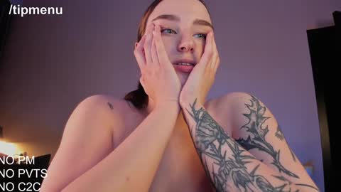 Snapshot of joliejoy chatting on 12-28-24, 04:52 Jolie My snapchat got deleted. If you were subscribed dm me my former username or scroll down and click on snapchat media online show from 12-28-24, 04:52