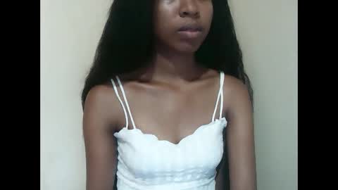 joliekah27 online show from 03-28-26, 04:45