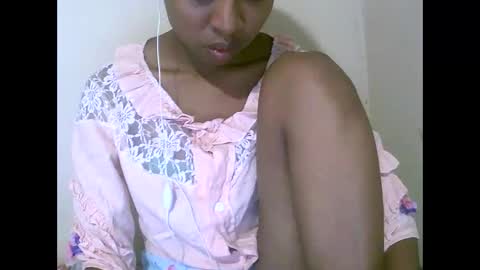 joliekah27 online show from 04-16-26, 08:04