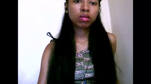 Snapshot of joliekah27 chatting on 06-07-26, 07:17 joliekah27 online show from 06-07-26, 07:17