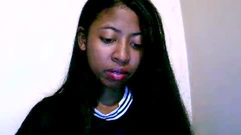Snapshot of joliekah27 chatting on 06-11-26, 07:23 joliekah27 online show from 06-11-26, 07:23
