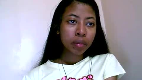 Snapshot of joliekah27 chatting on 06-16-26, 08:28 joliekah27 online show from 06-16-26, 08:28