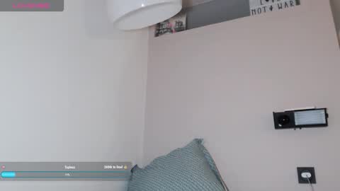 Rose online show from 11-14-25, 06:17