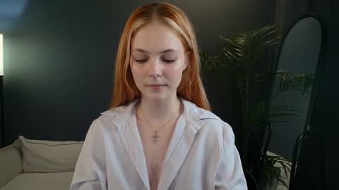 Snapshot of jolly_bean chatting on 02-02-25, 08:24 Polly online show from 02-02-25, 08:24