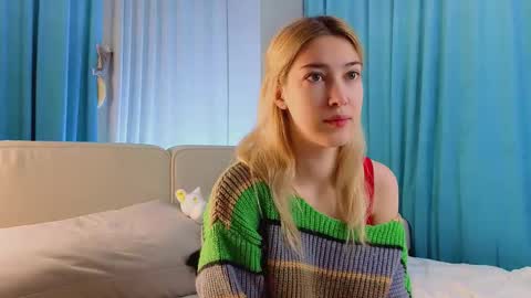 Viola online show from 12-15-25, 11:14