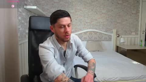 Snapshot of jonahshaw chatting on 05-04-26, 04:30 JonahShaw online show from 05-04-26, 04:30