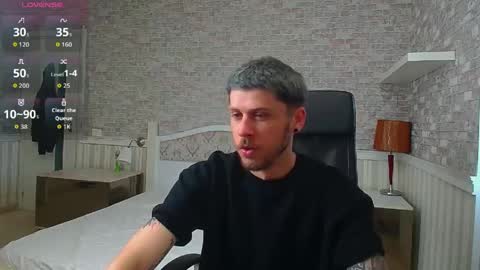 Snapshot of jonahshaw chatting on 06-02-26, 04:25 JonahShaw online show from 06-02-26, 04:25