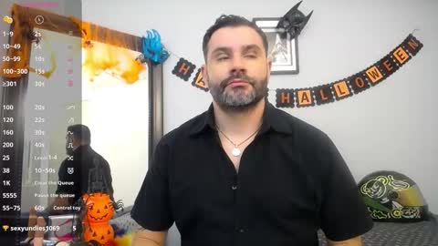  JONAS BEARD  online show from 10-10-25, 04:06