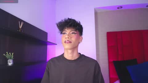 Jonas  online show from 03-25-26, 05:35