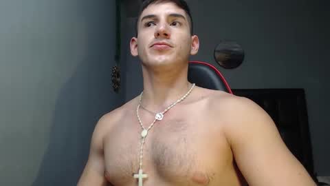 Snapshot of jonathancast08 chatting on 01-15-25, 01:20 jonathancast08 online show from 01-15-25, 01:20