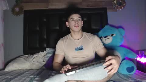 Snapshot of jonathancast08 chatting on 01-26-25, 02:08 jonathancast08 online show from 01-26-25, 02:08