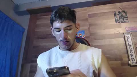 Snapshot of jonathancast08 chatting on 11-26-25, 01:45 jonathancast08 online show from 11-26-25, 01:45