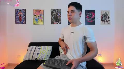 Instagram jonathanfit14 online show from 12-20-25, 01:07