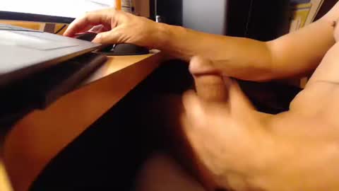 Snapshot of jonftl chatting on 03-05-26, 03:24 Jon in Florida online show from 03-05-26, 03:24