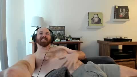 Snapshot of jonnlulz chatting on 01-17-25, 07:49 Jon online show from 01-17-25, 07:49