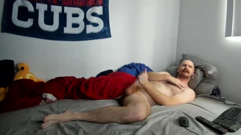 Snapshot of jonnlulz chatting on 10-14-25, 05:47 Jon online show from 10-14-25, 05:47