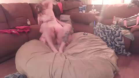 Snapshot of jonnyhungster chatting on 10-31-25, 08:54 JayHungster xxx online show from 10-31-25, 08:54