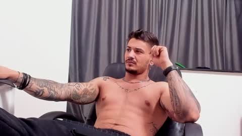 Snapshot of jonnyporn1 chatting on 01-19-25, 08:51 jonnyporn1 online show from 01-19-25, 08:51