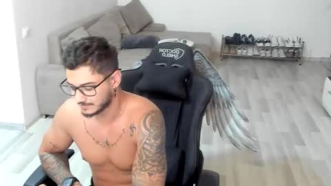 Snapshot of jonnyporn1 chatting on 09-24-25, 11:02 jonnyporn1 online show from 09-24-25, 11:02