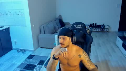 Snapshot of jonnyporn1 chatting on 11-01-25, 07:38 jonnyporn1 online show from 11-01-25, 07:38